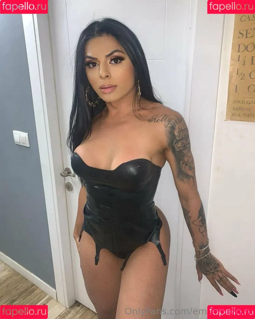 emilysales19 Onlyfans Photo Gallery 