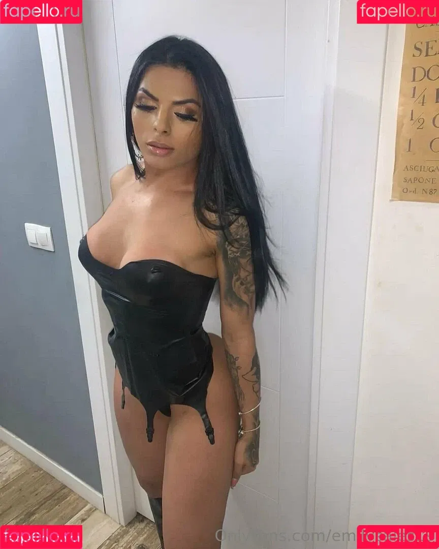 emilysales19 Onlyfans Photo Gallery 