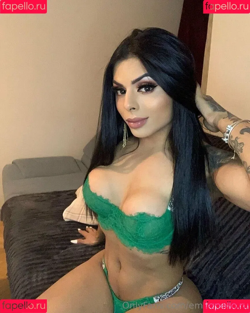 emilysales19 Onlyfans Photo Gallery 
