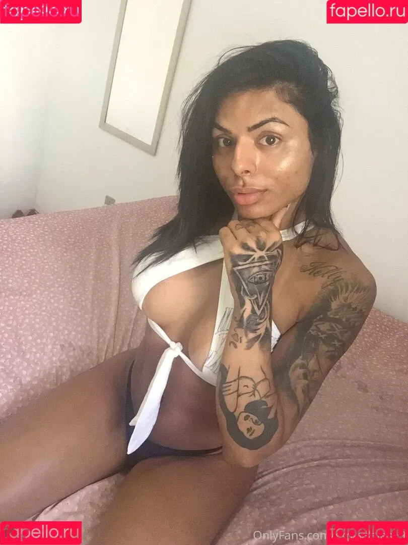 emilysales19 Onlyfans Photo Gallery 