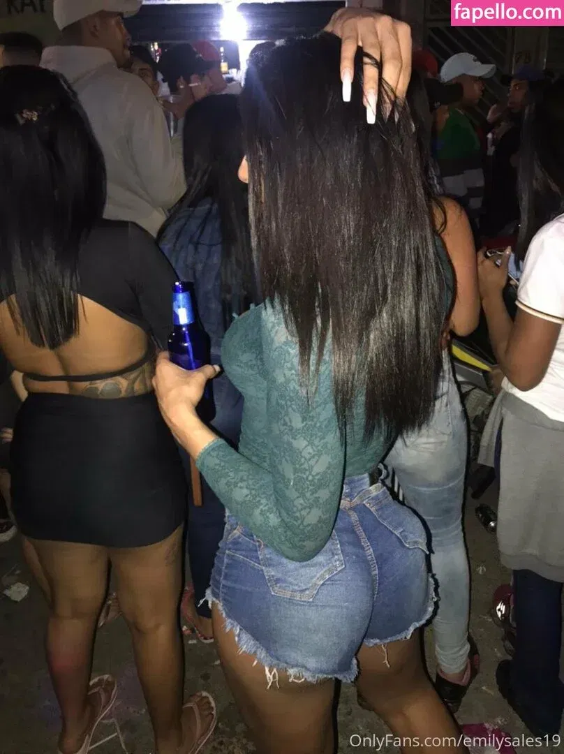 emilysales19 Onlyfans Photo Gallery 