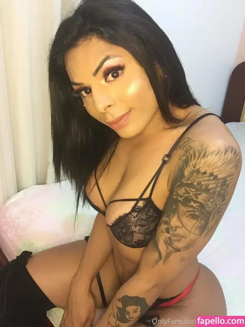 emilysales19 Onlyfans Photo Gallery 