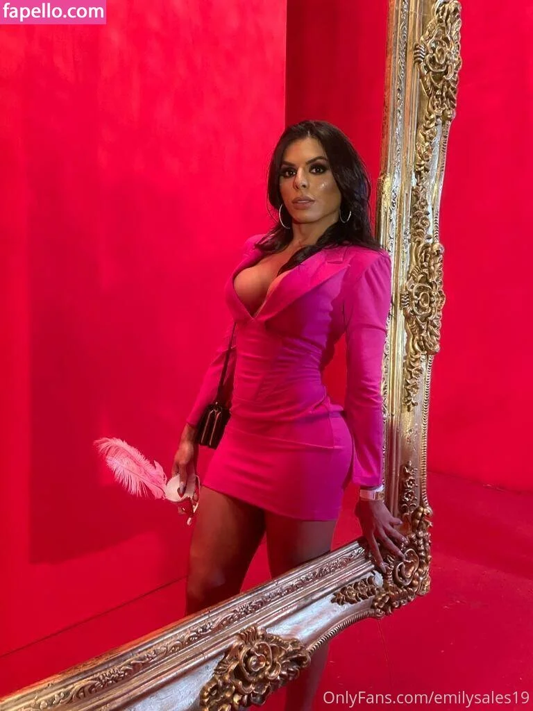emilysales19 Onlyfans Photo Gallery 