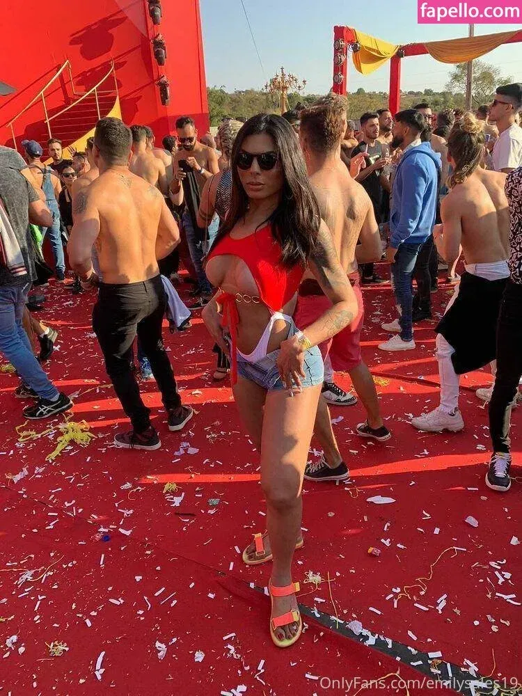 emilysales19 Onlyfans Photo Gallery 