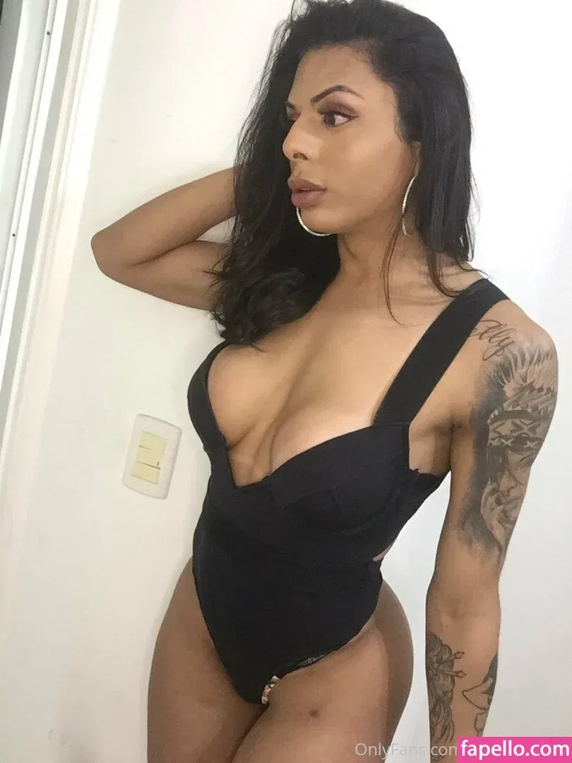 emilysales19 Onlyfans Photo Gallery 