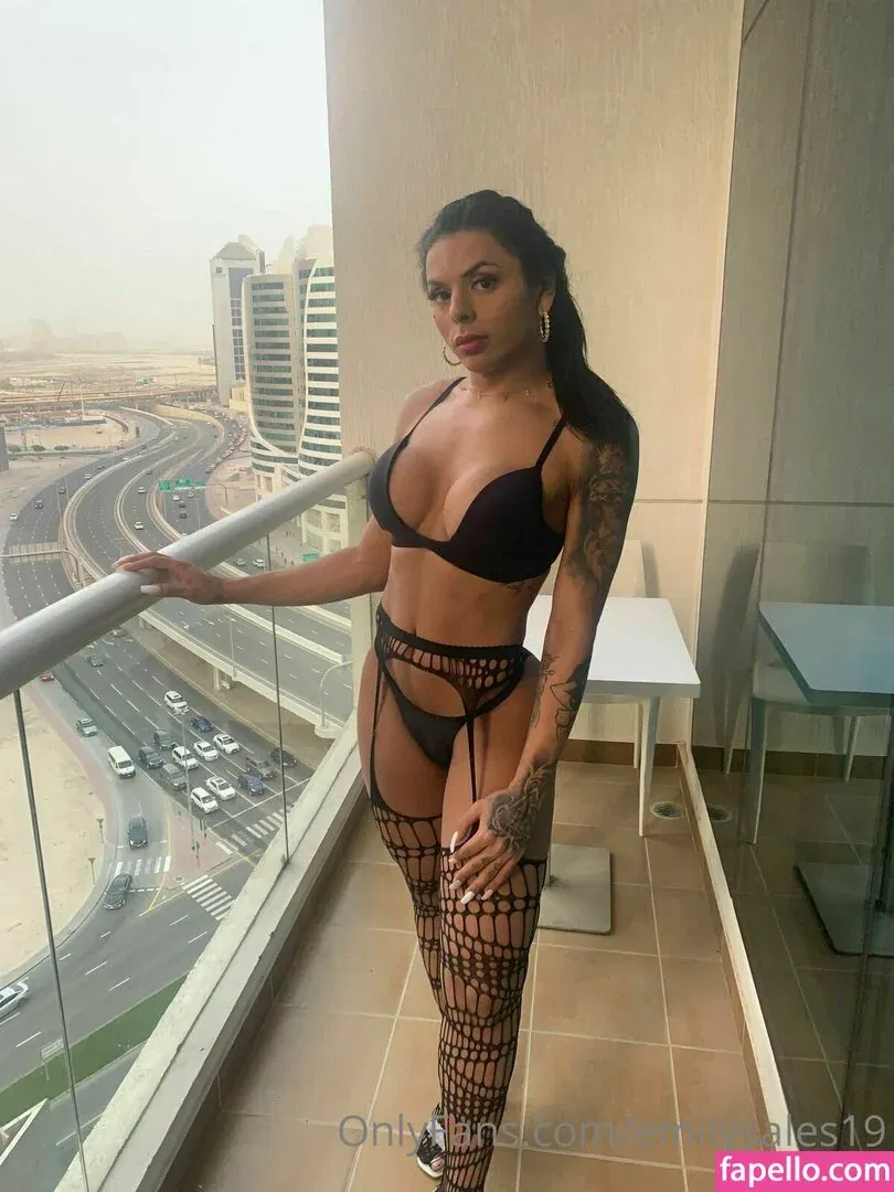 emilysales19 Onlyfans Photo Gallery 