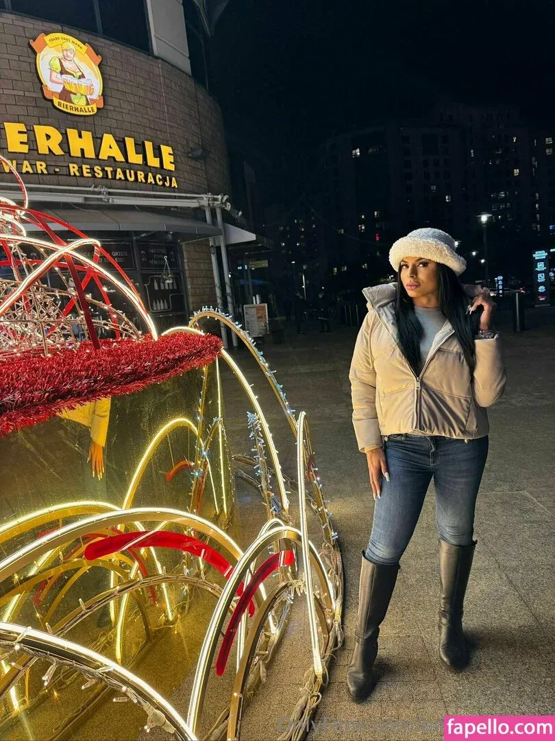 emilysales19 Onlyfans Photo Gallery 