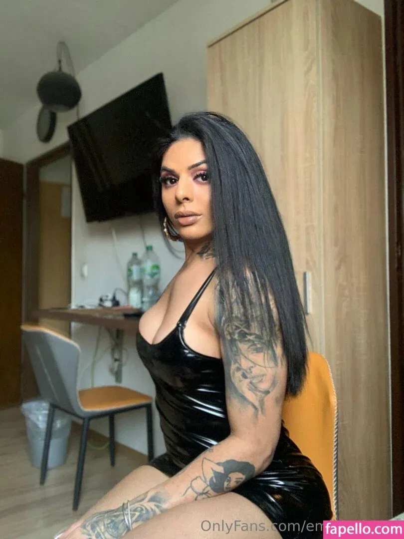 emilysales19 Onlyfans Photo Gallery 