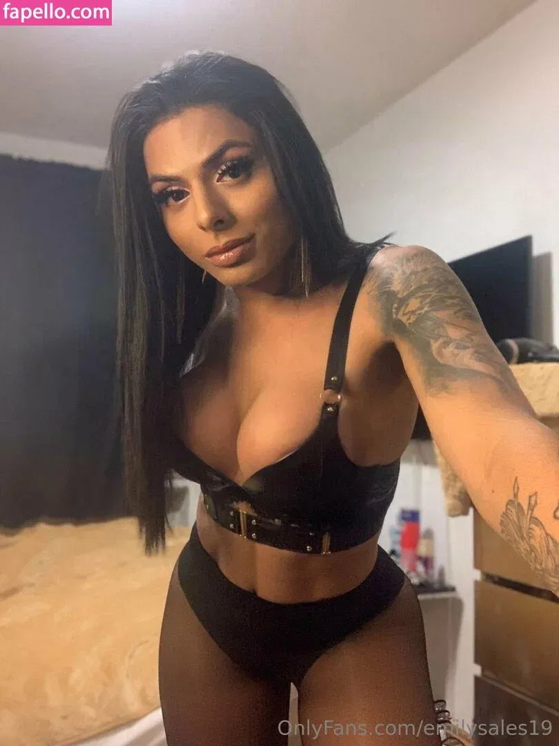 emilysales19 Onlyfans Photo Gallery 