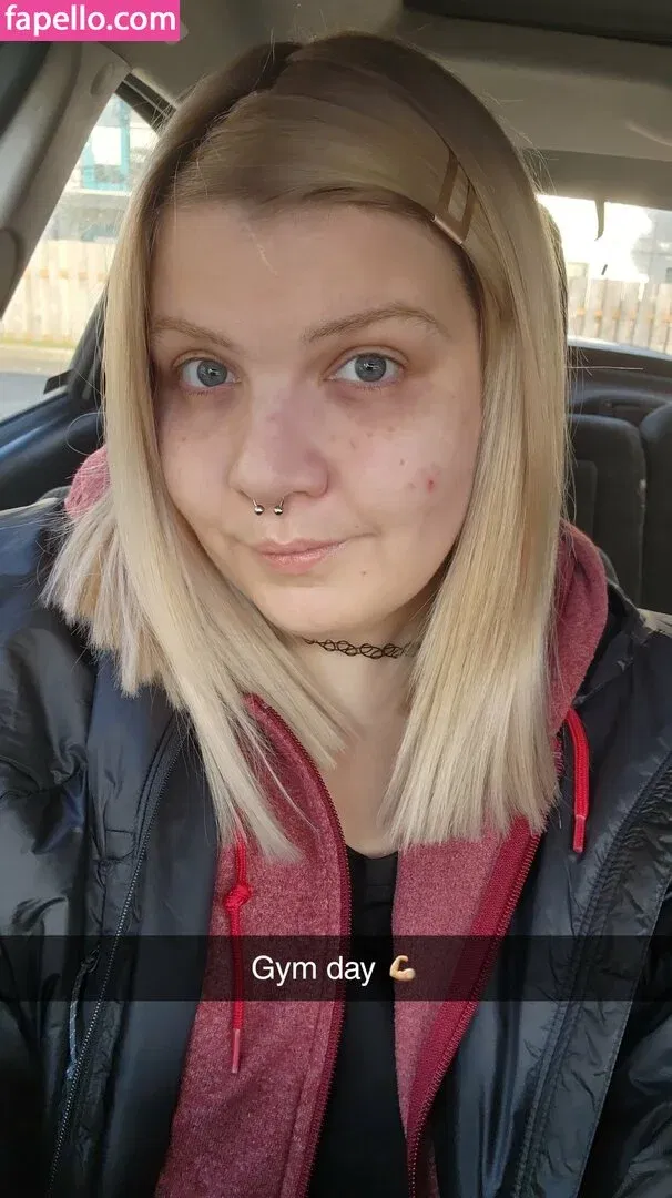 awkwardsxccxbxs Onlyfans Photo Gallery 