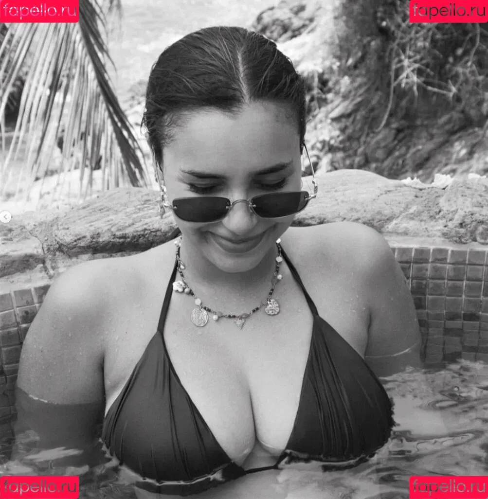 Andrea Chapa Onlyfans Photo Gallery 
