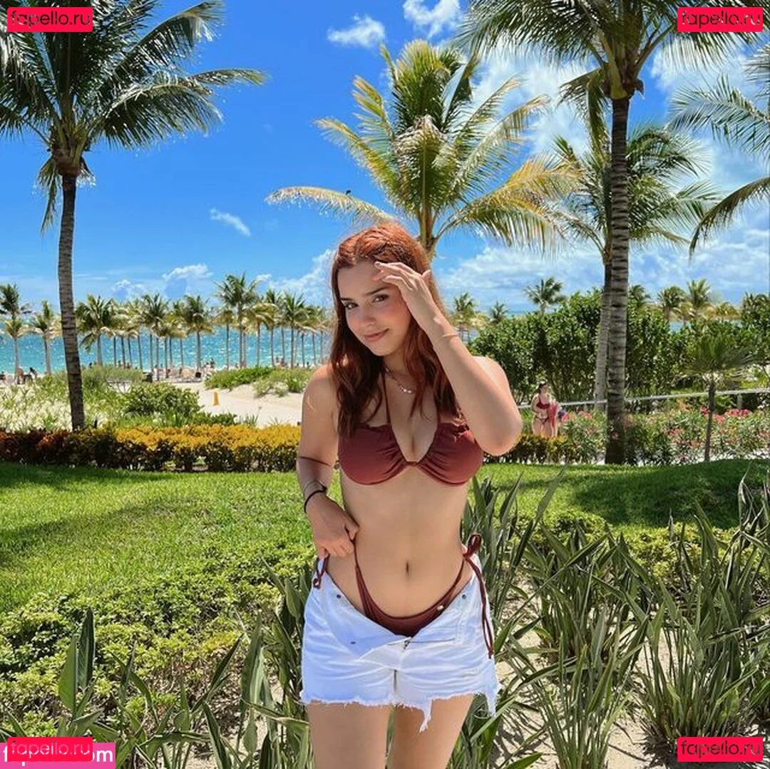 Andrea Chapa Onlyfans Photo Gallery 