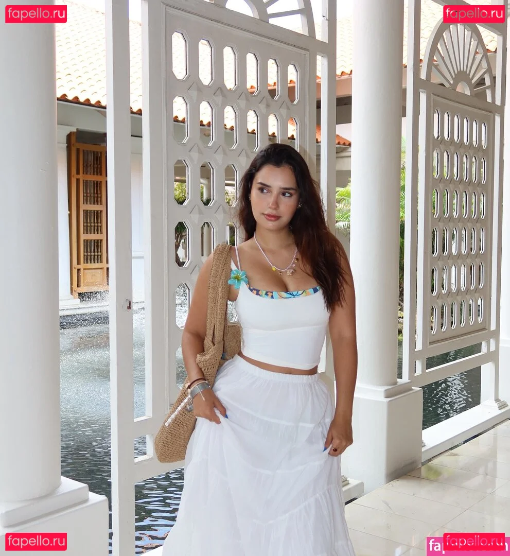 Andrea Chapa Onlyfans Photo Gallery 