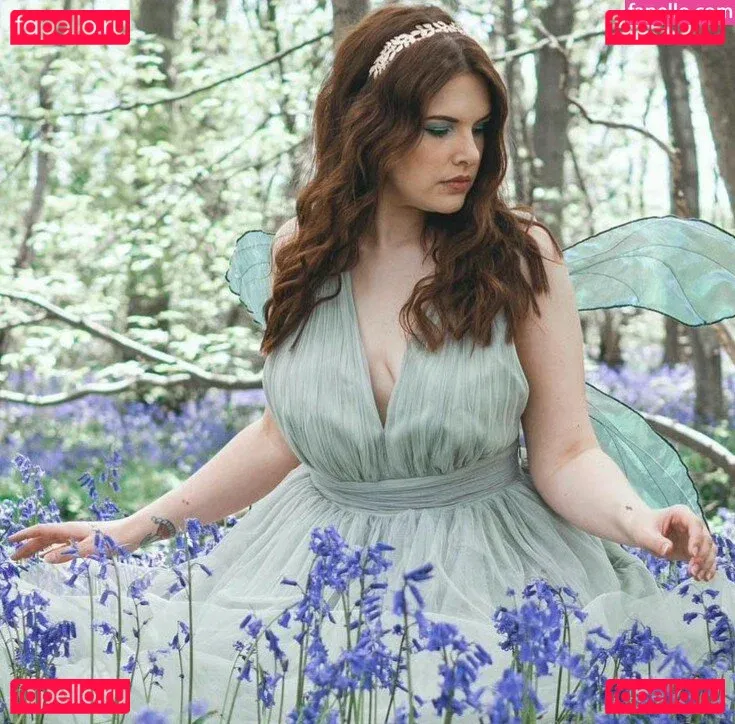 Cherry Wallis Onlyfans Photo Gallery 