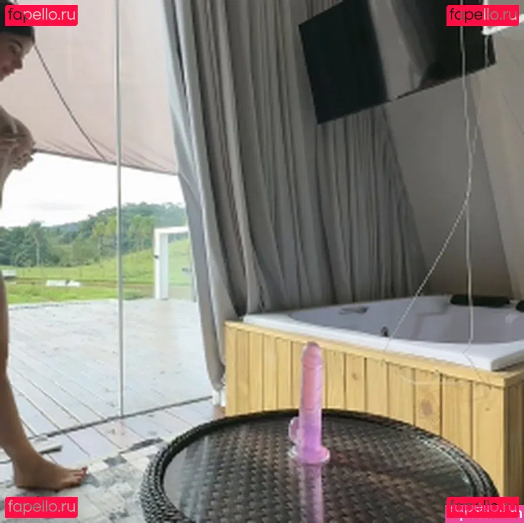 Marian Gomez Onlyfans Photo Gallery 