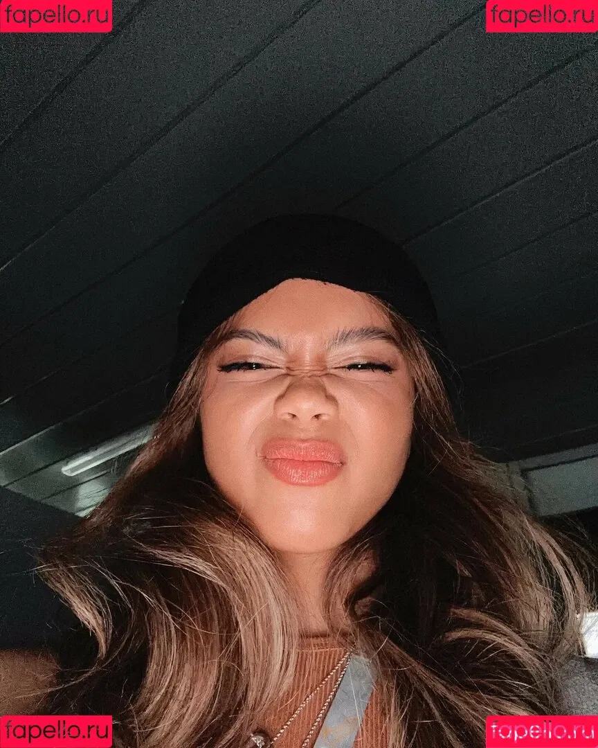 Bianca Bustamante Onlyfans Photo Gallery 