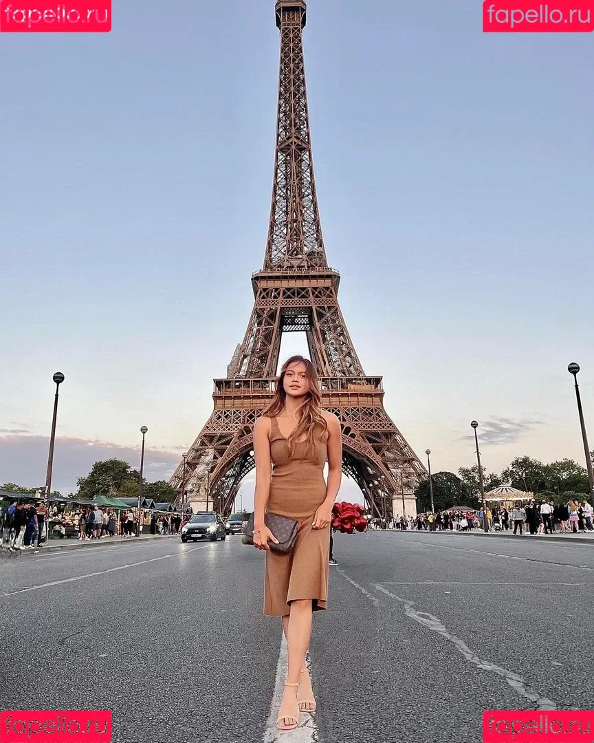 Bianca Bustamante Onlyfans Photo Gallery 