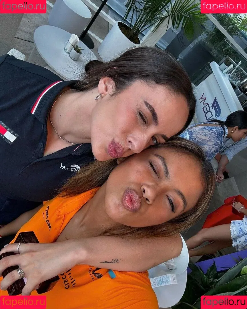 Bianca Bustamante Onlyfans Photo Gallery 
