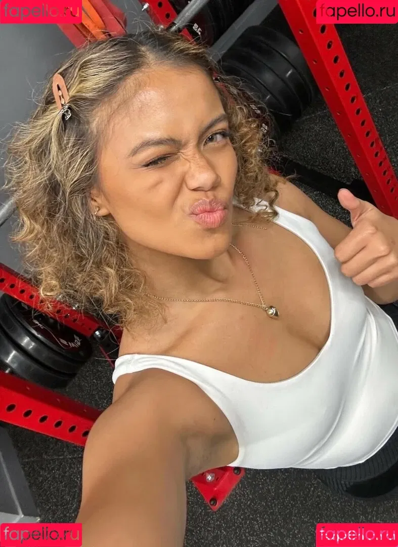 Bianca Bustamante Onlyfans Photo Gallery 