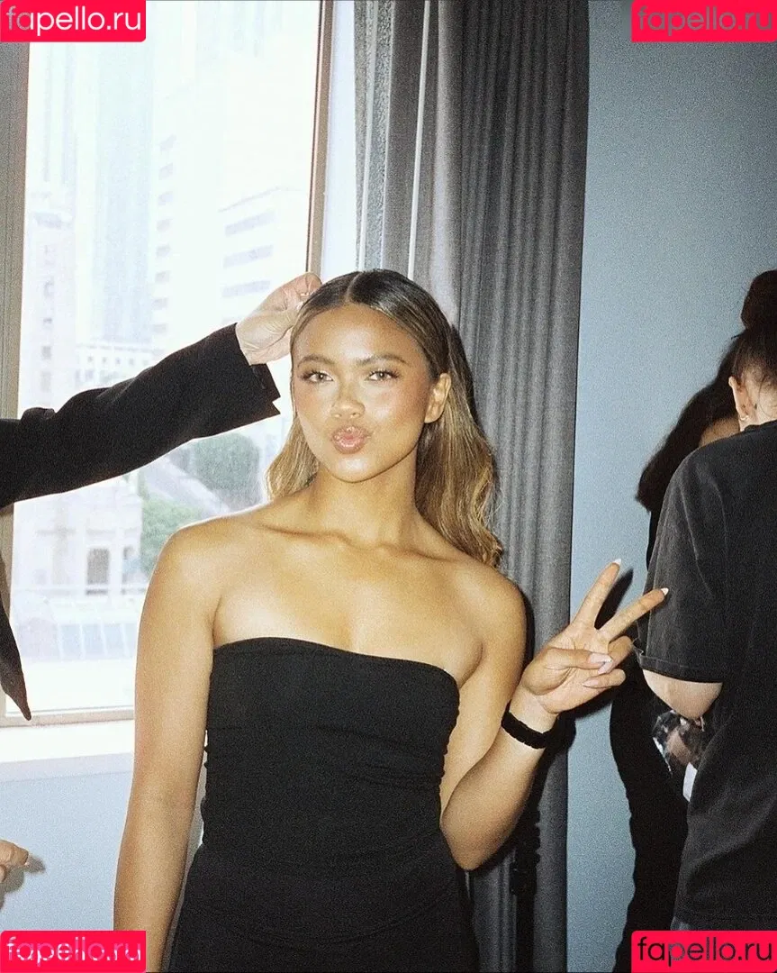 Bianca Bustamante Onlyfans Photo Gallery 