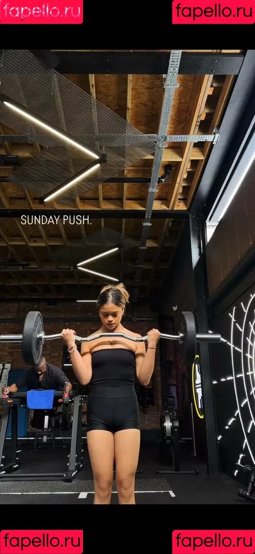 Bianca Bustamante Onlyfans Photo Gallery 