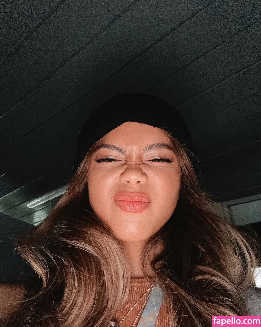 Bianca Bustamante Onlyfans Photo Gallery 