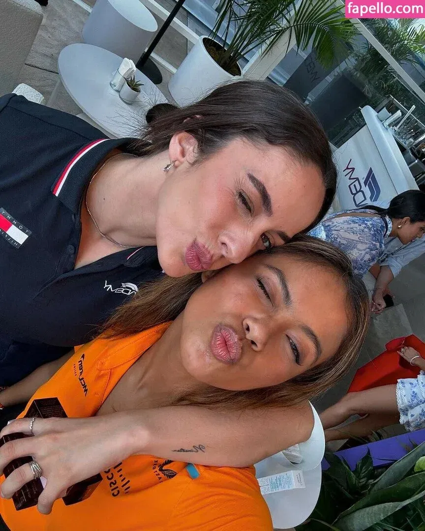 Bianca Bustamante Onlyfans Photo Gallery 