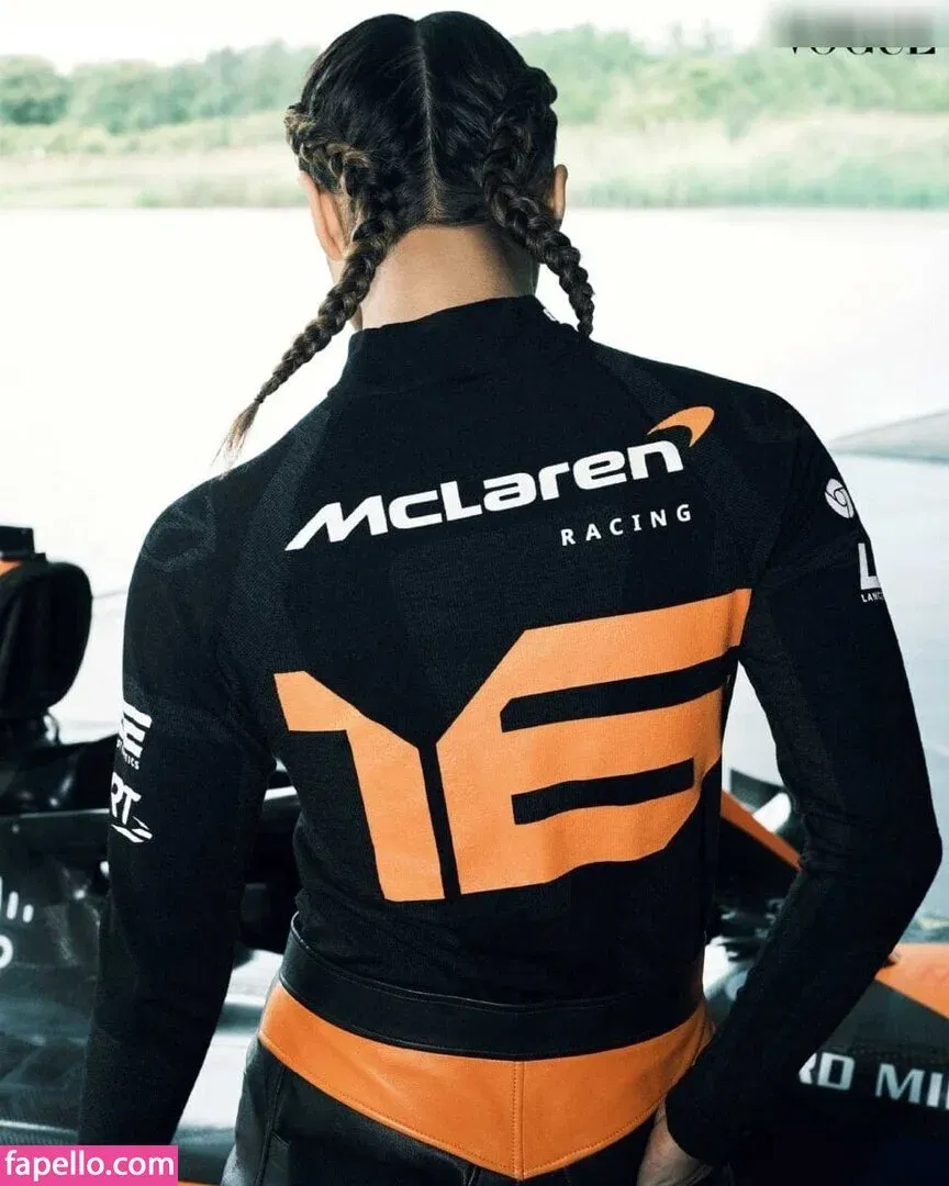 Bianca Bustamante Onlyfans Photo Gallery 