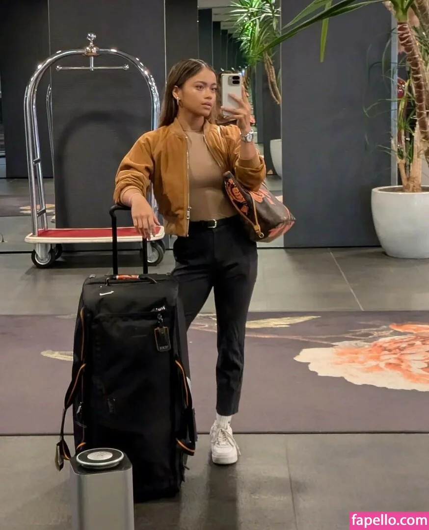 Bianca Bustamante Onlyfans Photo Gallery 