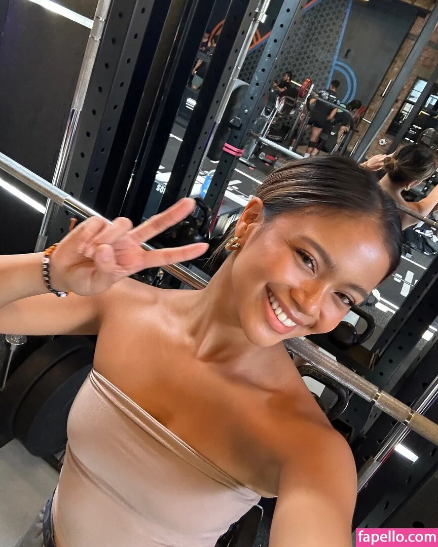 Bianca Bustamante Onlyfans Photo Gallery 