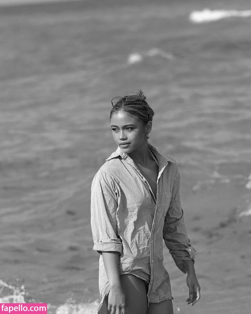 Bianca Bustamante Onlyfans Photo Gallery 