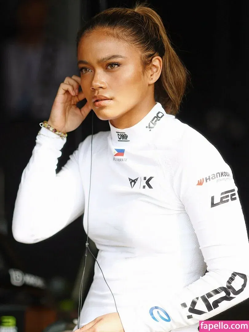 Bianca Bustamante Onlyfans Photo Gallery 