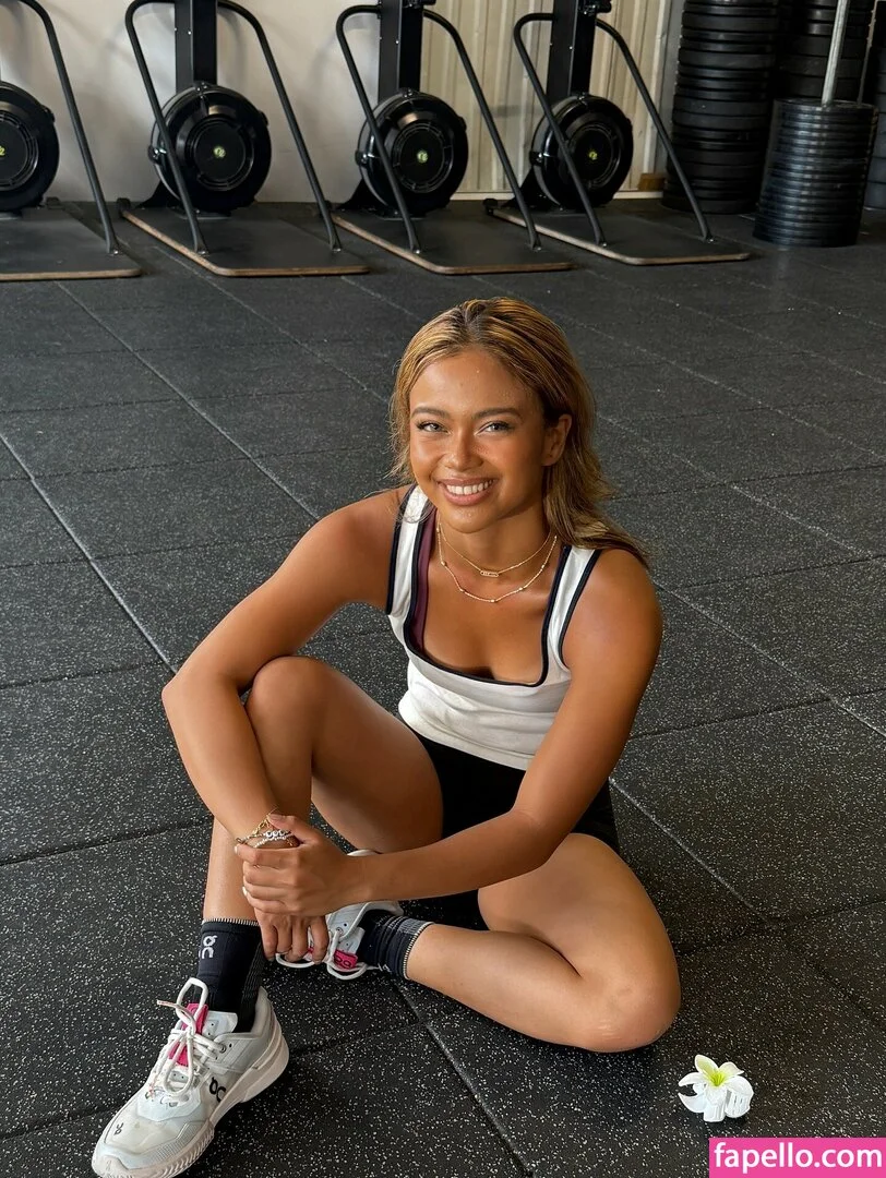 Bianca Bustamante Onlyfans Photo Gallery 