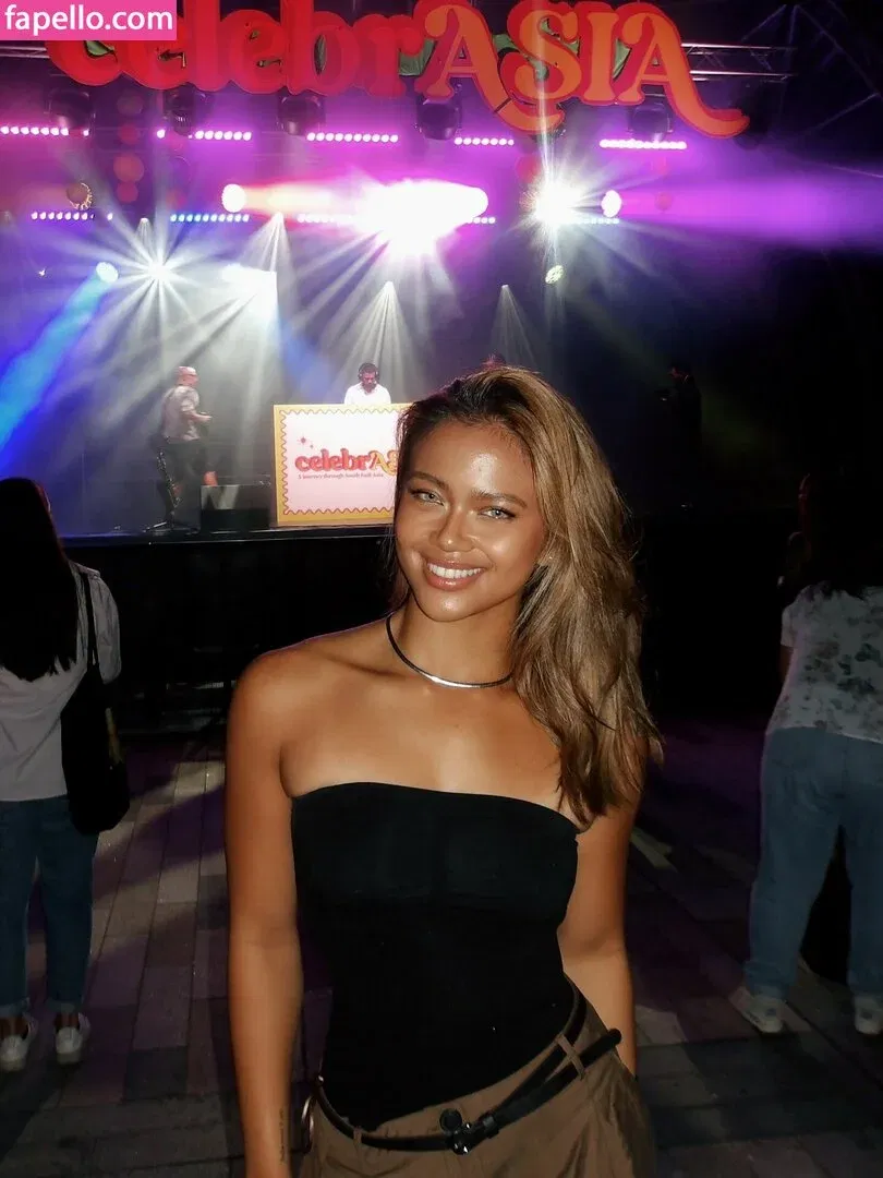 Bianca Bustamante Onlyfans Photo Gallery 