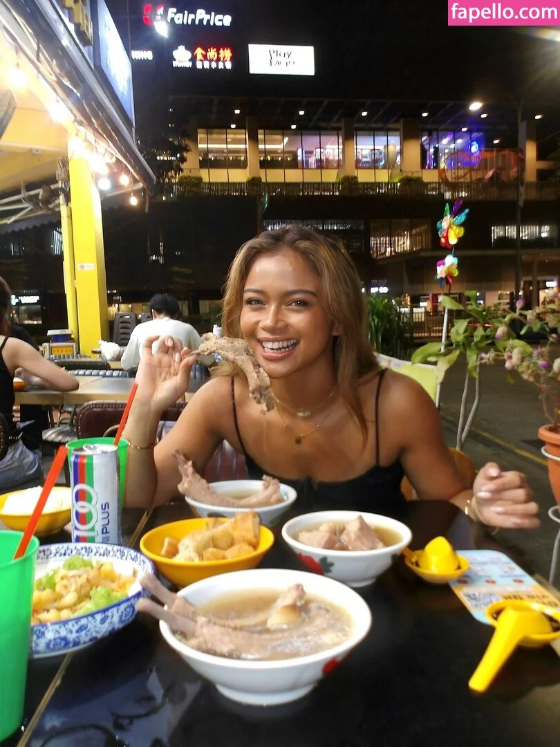 Bianca Bustamante Onlyfans Photo Gallery 