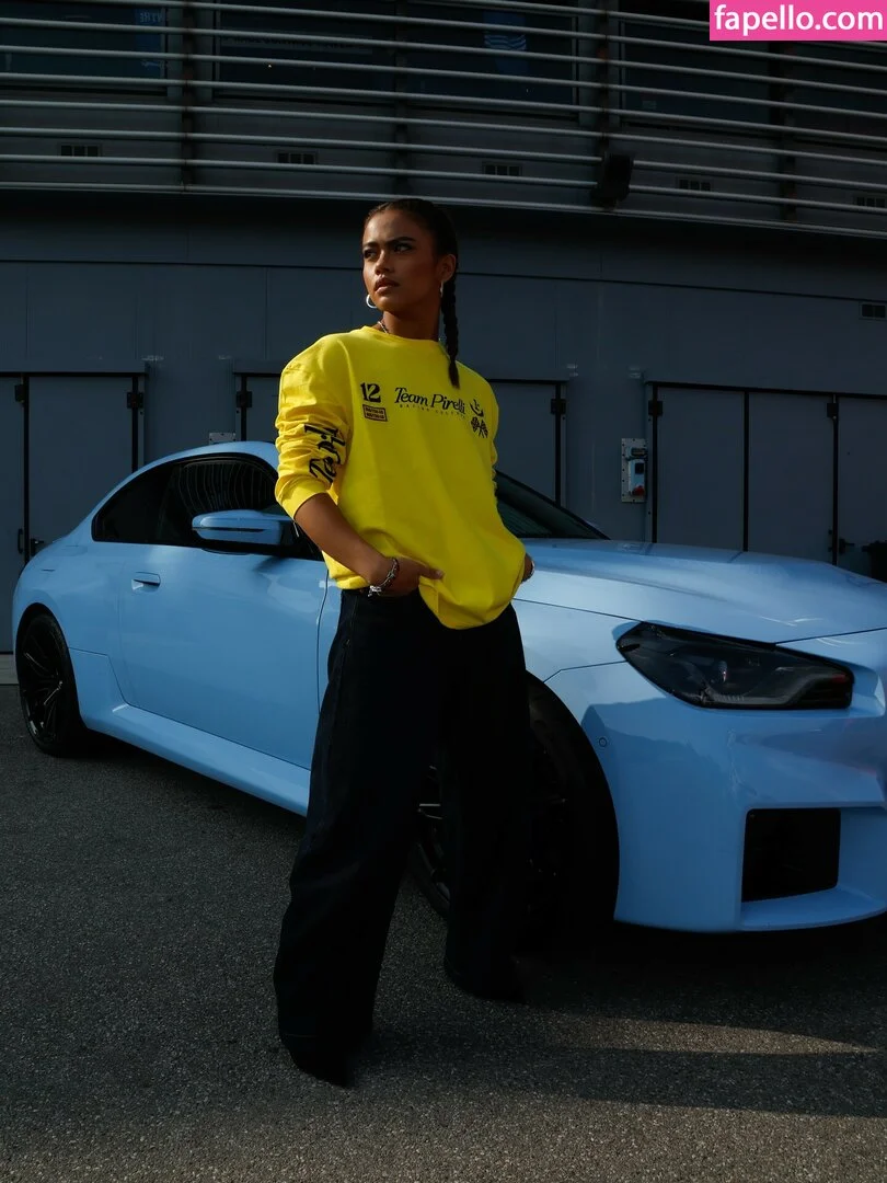 Bianca Bustamante Onlyfans Photo Gallery 