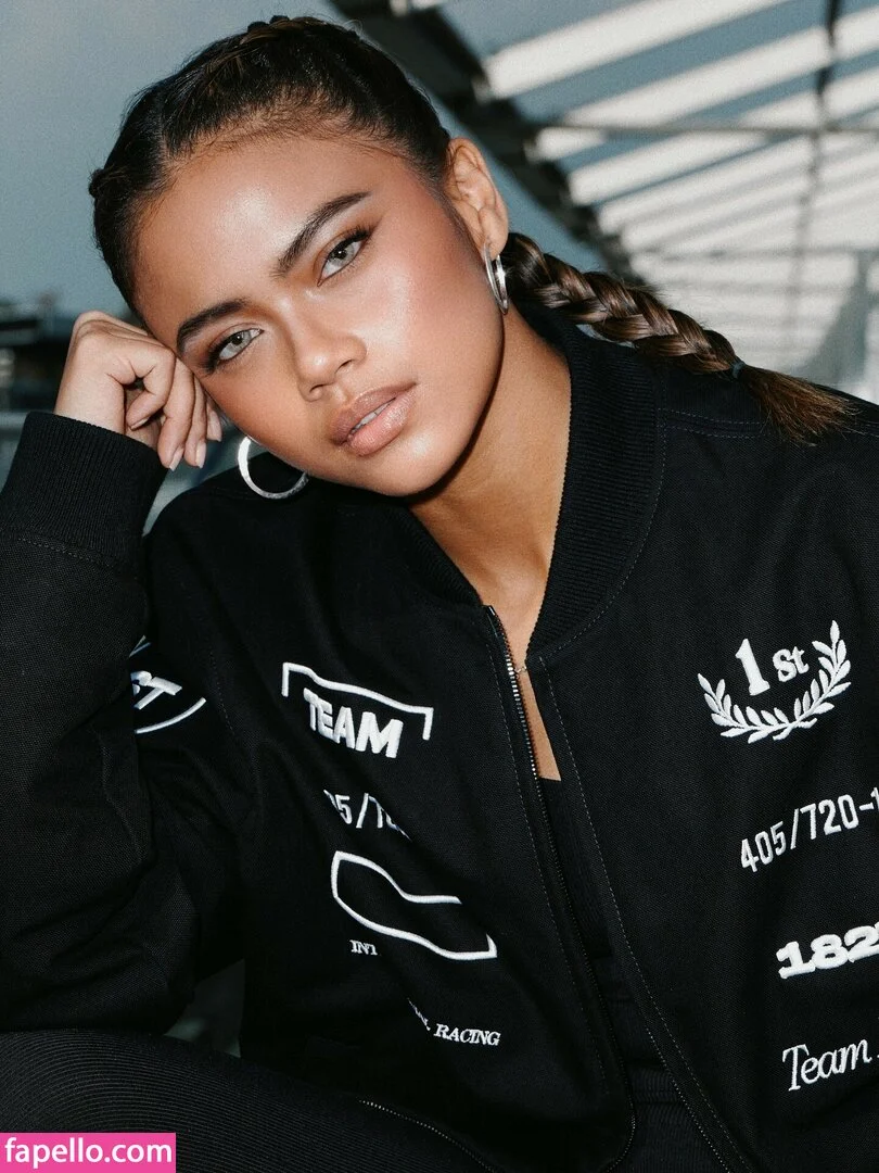 Bianca Bustamante Onlyfans Photo Gallery 