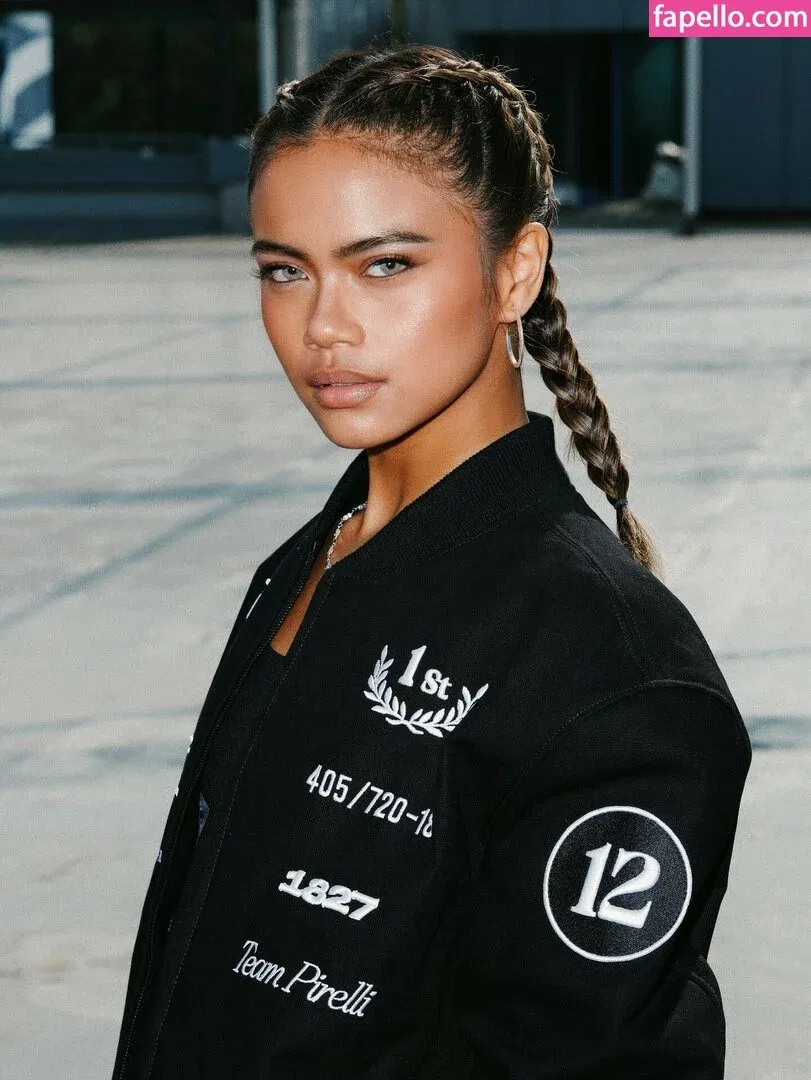 Bianca Bustamante Onlyfans Photo Gallery 