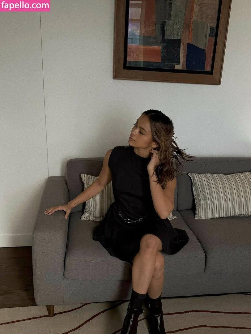 Bianca Bustamante Onlyfans Photo Gallery 