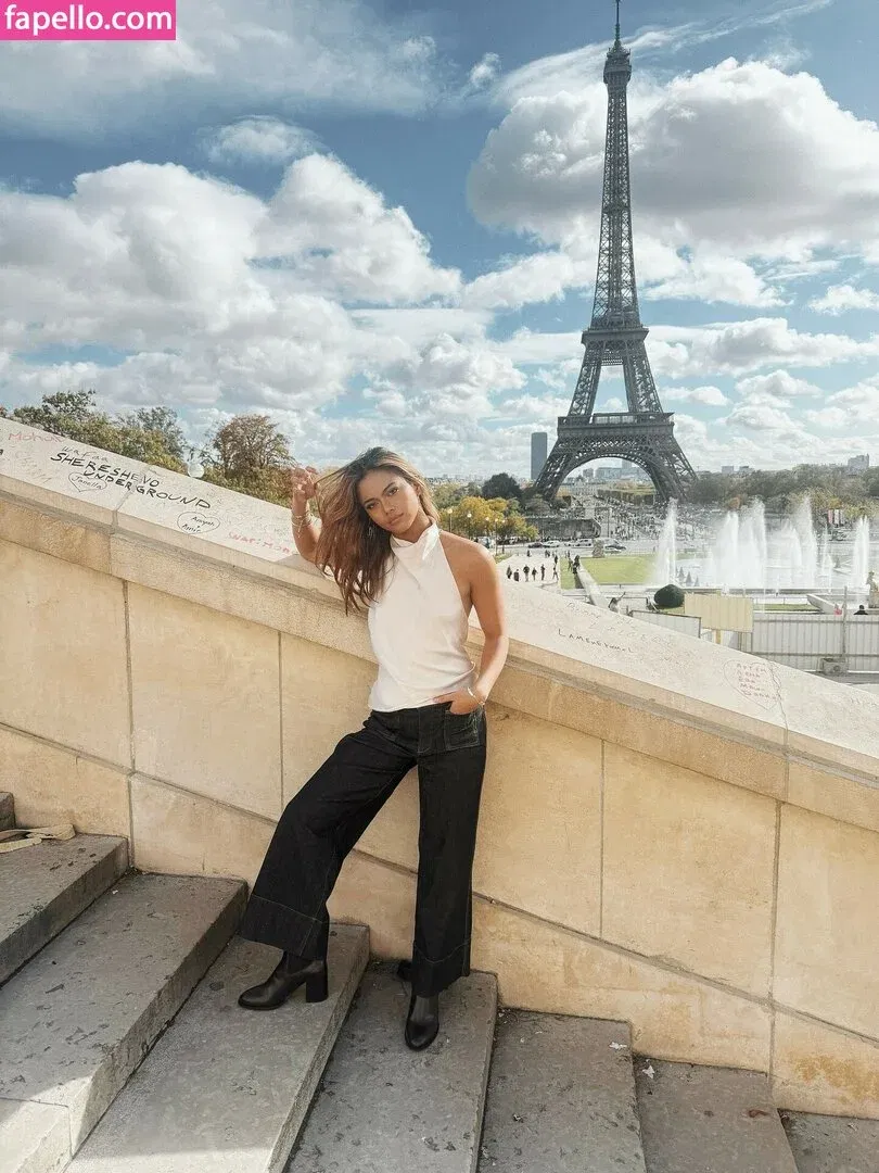 Bianca Bustamante Onlyfans Photo Gallery 