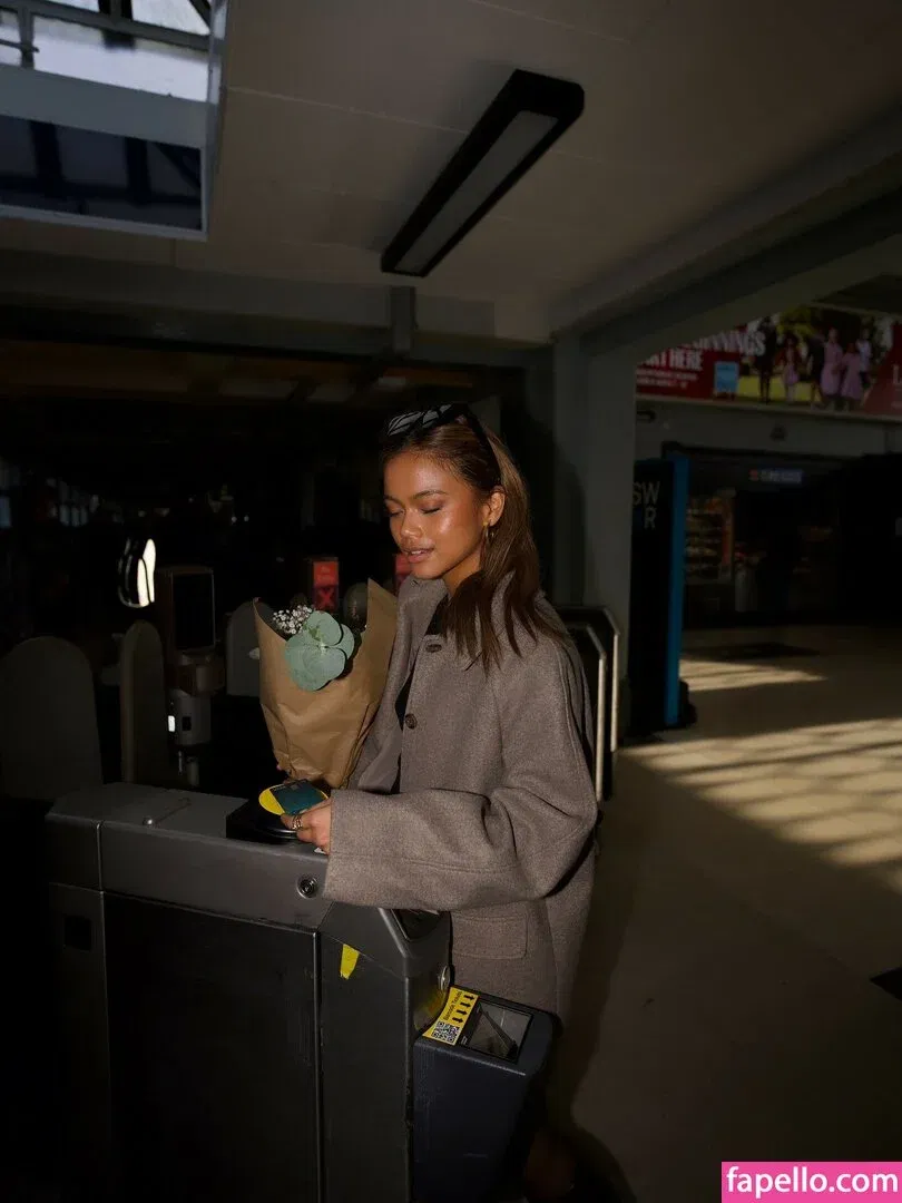 Bianca Bustamante Onlyfans Photo Gallery 