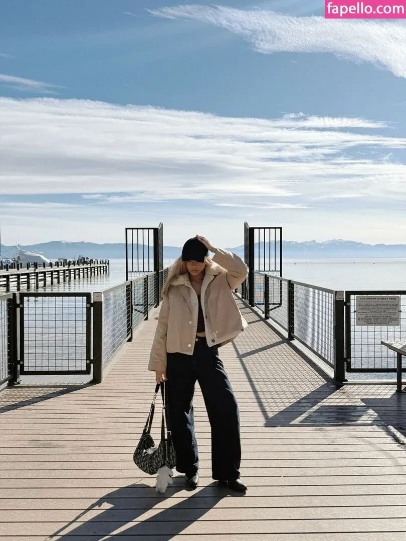 Bianca Bustamante Onlyfans Photo Gallery 