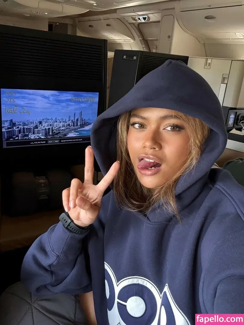 Bianca Bustamante Onlyfans Photo Gallery 