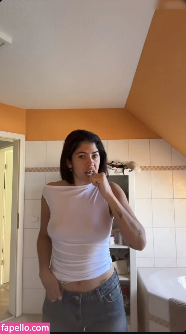 Jeannie-Naomi Wagner Onlyfans Photo Gallery 