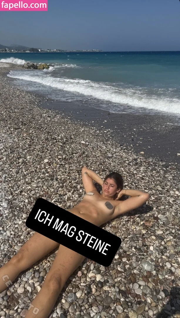 Jeannie-Naomi Wagner Onlyfans Photo Gallery 