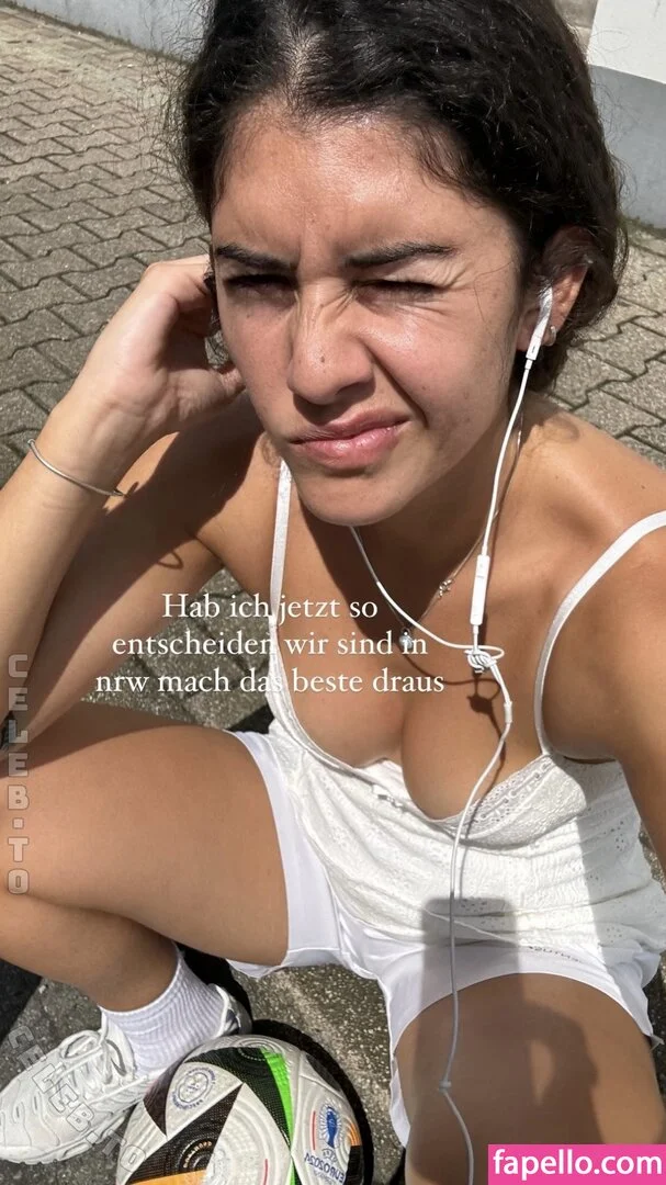 Jeannie-Naomi Wagner Onlyfans Photo Gallery 