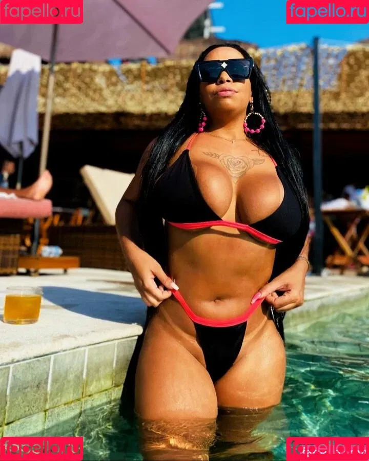 Gabriela Góes Onlyfans Photo Gallery 