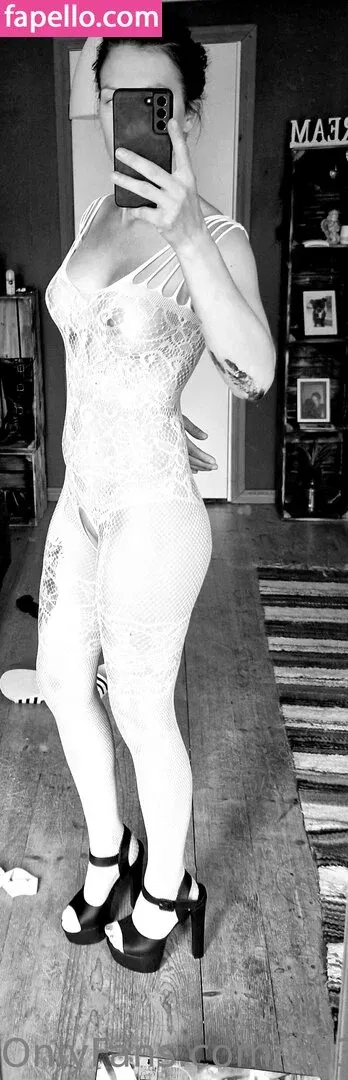 norapiff Onlyfans Photo Gallery 