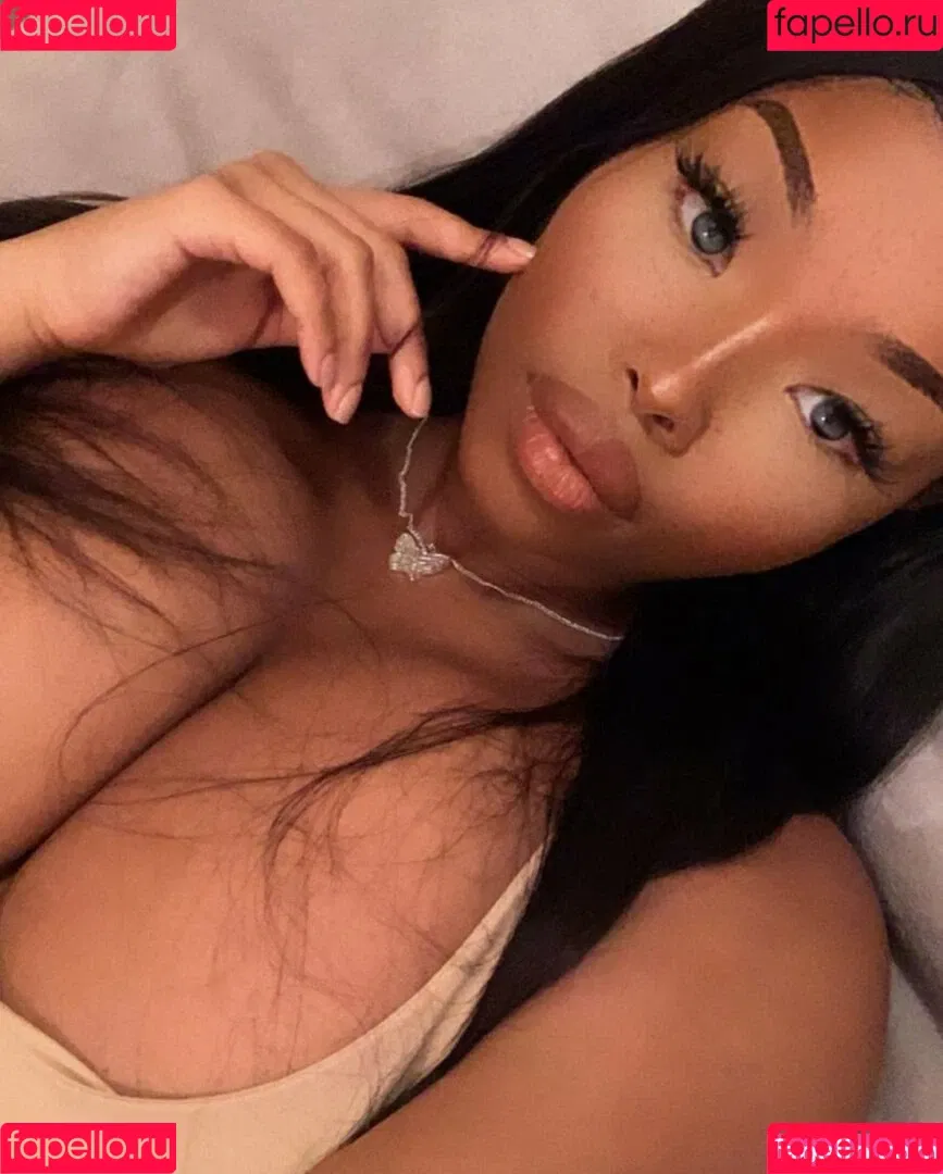 Angela Mishhhj Onlyfans Photo Gallery 