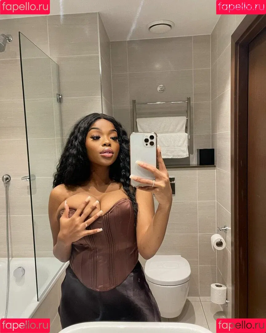 Angela Mishhhj Onlyfans Photo Gallery 